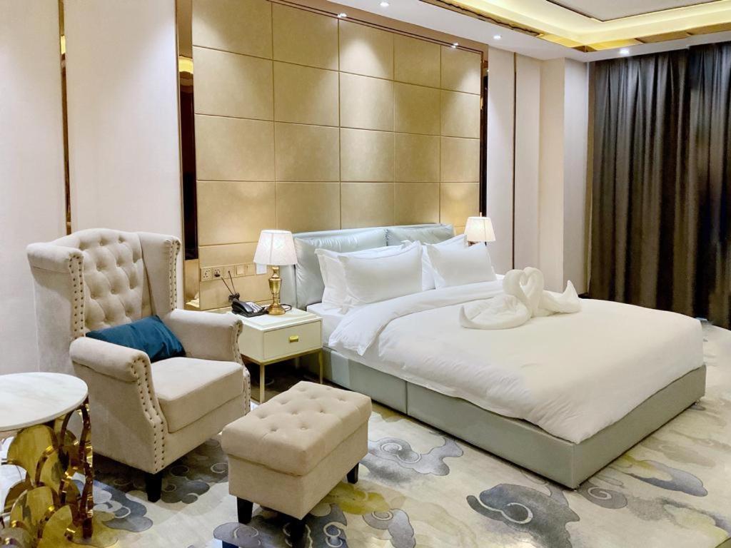 St Hotel Wattay Airport Vientiane Esterno foto