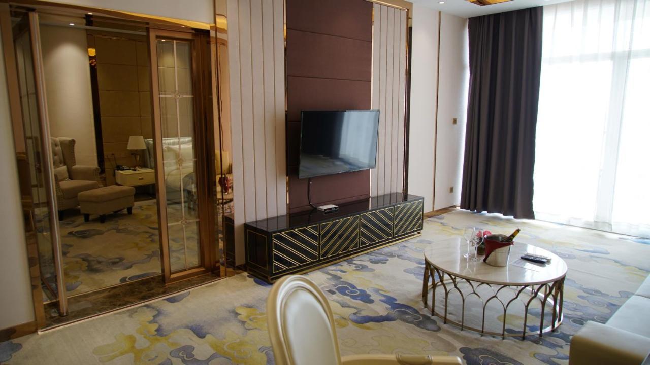 St Hotel Wattay Airport Vientiane Esterno foto