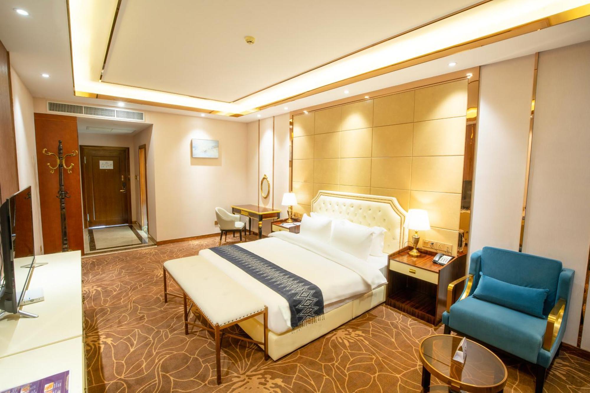 St Hotel Wattay Airport Vientiane Esterno foto